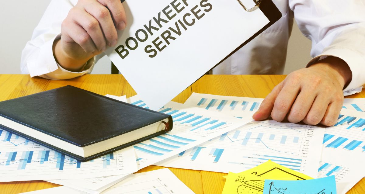 How to Maintain Proper Bookkeeping Records in Dubai